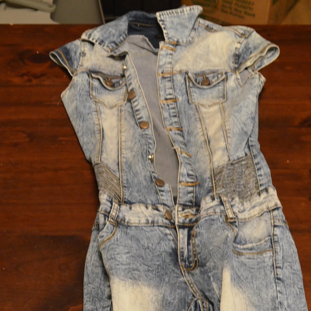 Demin Jumpsuit Roma Studio  Size Medium
